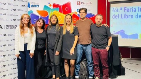 Alpha Media llevó su propuesta multiplataforma a la Feria del Libro de Buenos Aires