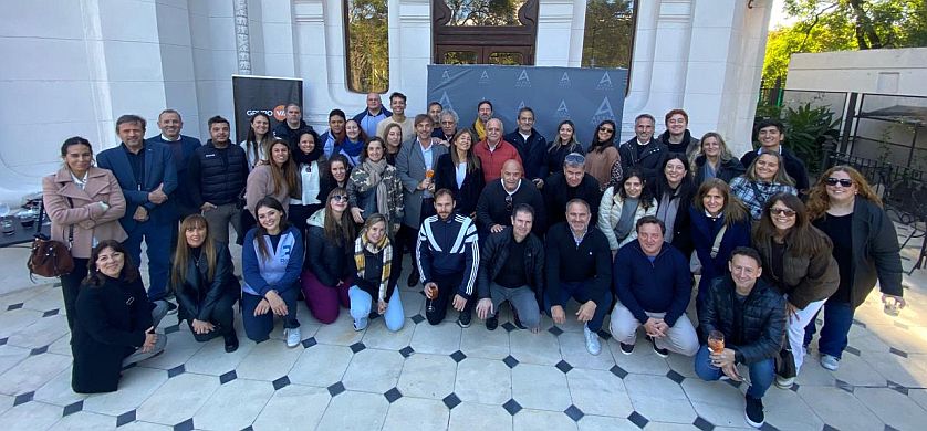 Clientes de Alpha Media y Grupo Vía vivieron la F1 en La Rural