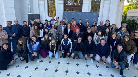 Clientes de Alpha Media y Grupo Vía vivieron la F1 en La Rural