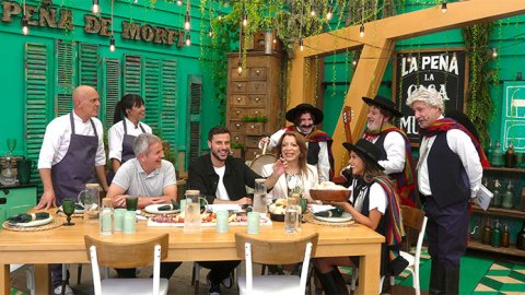 Diego Torres, El Polaco y Silvestre y la naranja visitan la Peña de Morfi