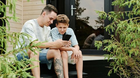 Los nuevos retos de las experiencias de marketing para papás de la Gen–Z