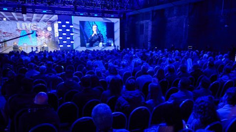 IBM presentó una nueva edición de ‘AI Forum 2025’ una experiencia disruptiva que conectó tecnología e innovación

