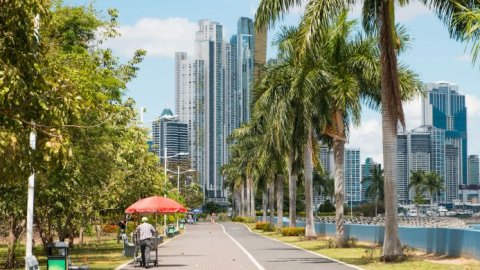 El programa de hospitalidad inclusiva Travel Proud de Booking.com creció un 51% en Argentina