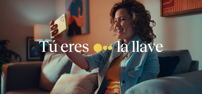 Coppel renueva su imagen con una campaña institucional creada por The Juju
