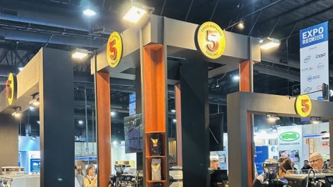 Café 5 Hispanos, presente en la Expo Red YPF 2025 con un stand exclusivo