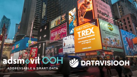 Adsmovil OOH y Datavisiooh se integran para elevar la precisión en el DOOH programático