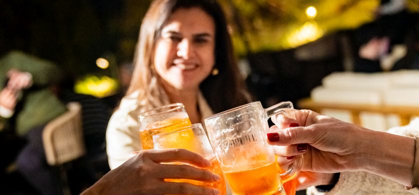 Paraguay: acción de Oniria\TBWA y uela Bar por el Día de la Amistad