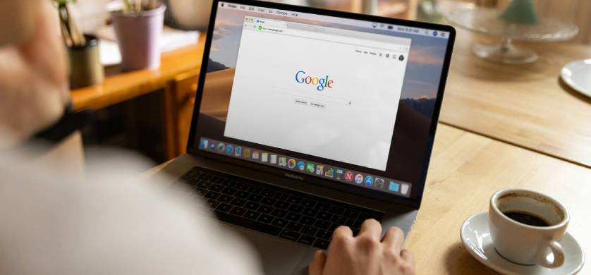 Google asegura que la IA impulsa más consultas y clics de mayor calidad