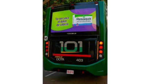 Global Vía Pública presenta en Argentina las Lunetas LED en colectivos