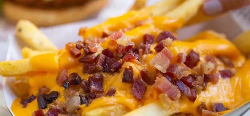 BURGER54 celebra el Día Mundial de las Papas Fritas con McCain