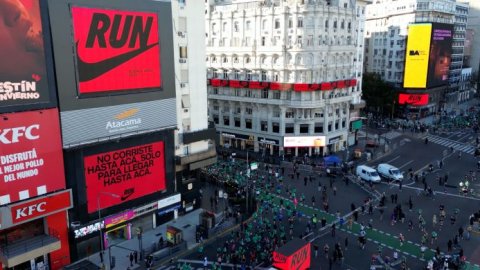 Nike en la media maratón de Buenos Aires acompañó el desafío en la mente y el corazón de los corredores