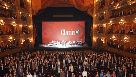 Clarín celebró sus 80 años con una gala en el Teatro Colón