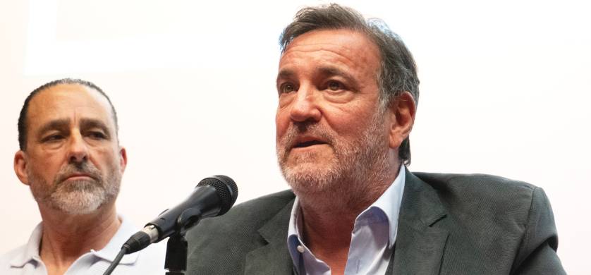 Horacio Fraccione presentó su libro "Piloto de Radio" en la UCA