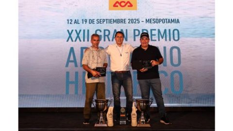 Radio Mitre entregó el Trofeo “100 Años” en el XXII Gran Premio Argentino Histórico