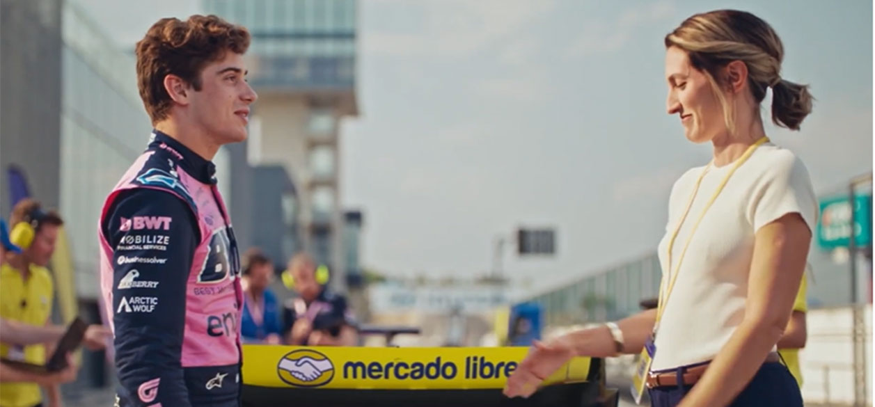 Colapinto y Neymar estrenan campaña con los colores de Mercado Libre en el auto de BWT Alpine Formula One Team