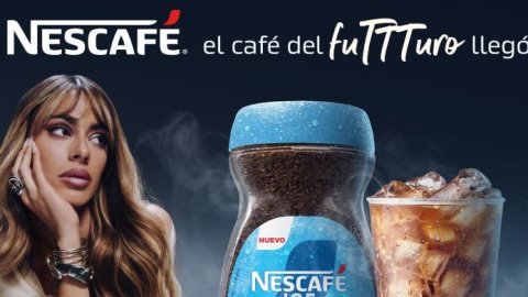 NESCAFÉ ICE llega a FuTTTura, el festival inmersivo de Tini, para refrescar una experiencia única