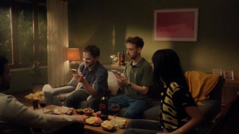 TombrasNiña presenta “Confesión”, el nuevo spot de su campaña para Novecento