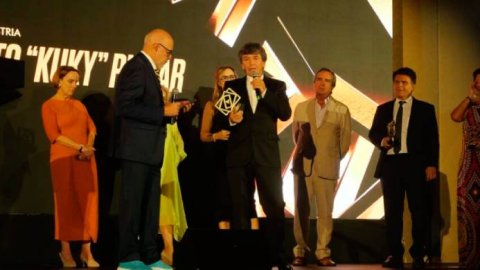 El fundador de El Reino Infantil recibe el reconocimiento Pilar de la Industria en los Premios PRODU