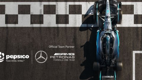 Histórica alianza global entre Pepsico y el equipo Mercedes-AMG Petronas