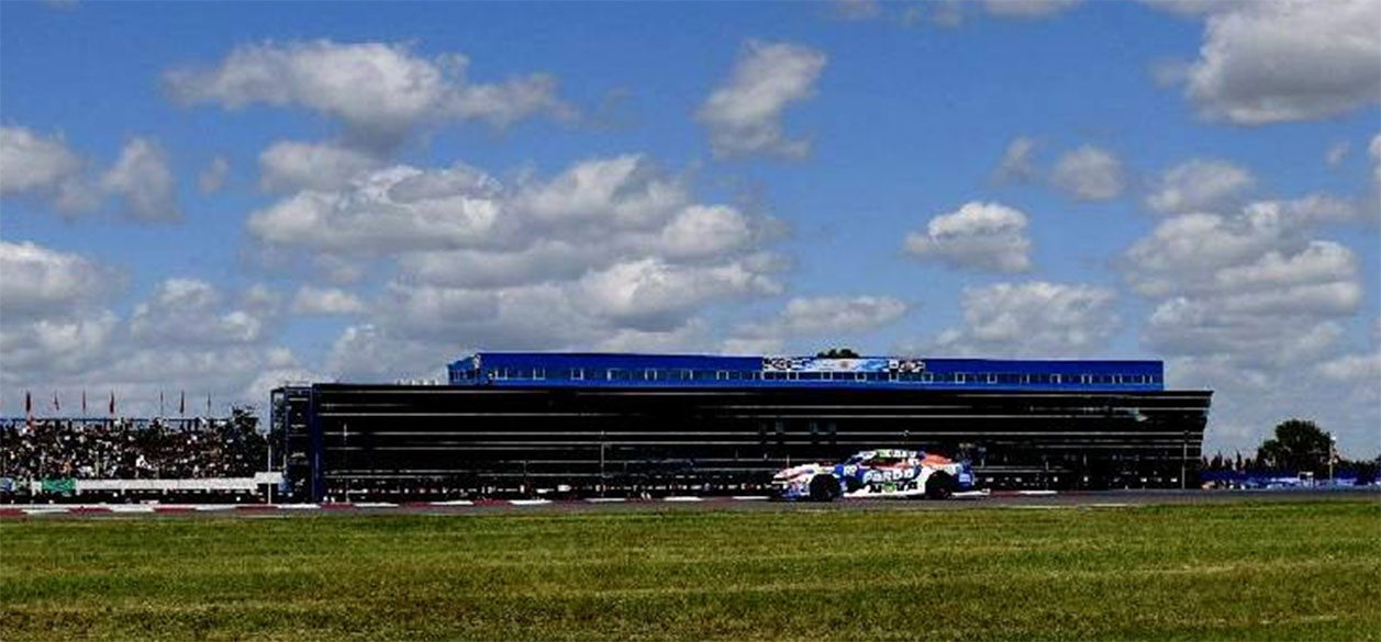 El Turismo Carretera completa la temporada en La Plata, en vivo por la TVP