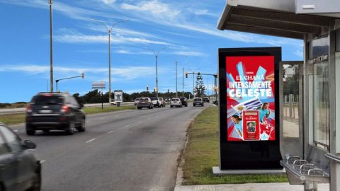 Nestlé Uruguay y Global Vía Pública marcan un hito en programmatic OOH