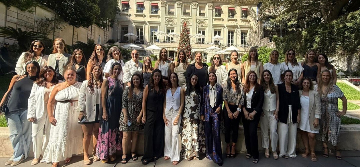 Midios organizó un desayuno de mujeres líderes en el Palacio Duhau