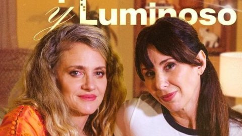 Amplio y Luminoso, la nueva sitcom de Blender