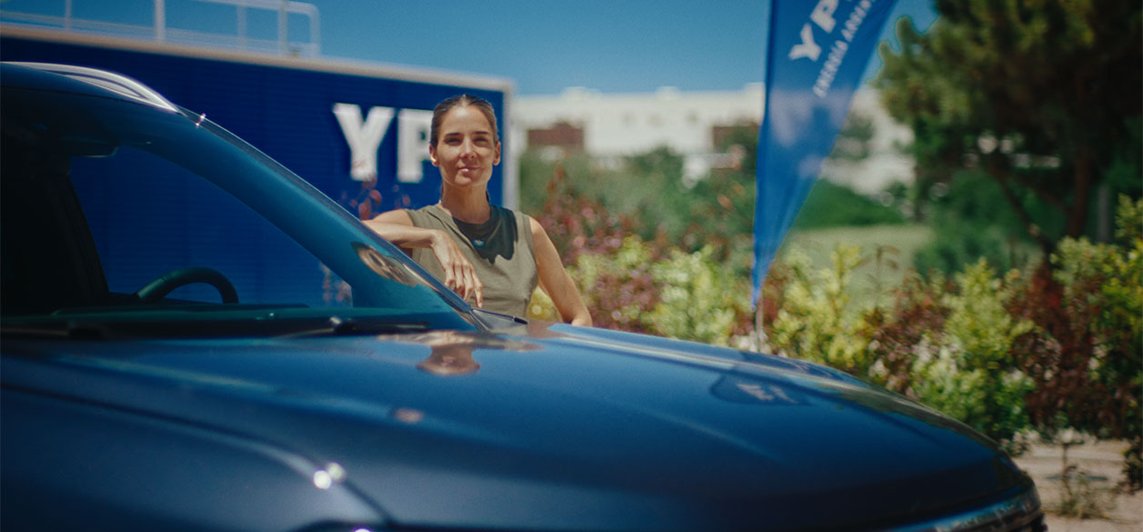 YPF y VML Argentina estrenan su comercial de verano con Juana Viale