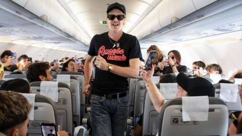 Mega 98.3 llevó el Cosquín Rock 2026 al aire con un show sorpresa de Bandalos Chinos junto a JetSMART