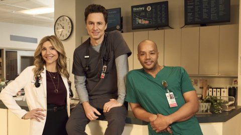 Disney+ estrenó la primera temporada del revival de Scrubs