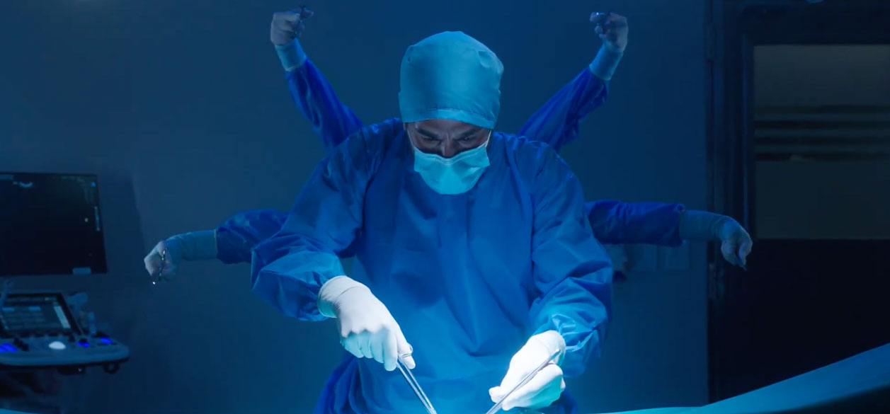 “Cirugía robótica”, la nueva campaña de La América para Swiss Medical