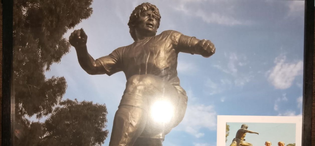 FAHdeA realiza una subasta solidaria en homenaje a Maradona
