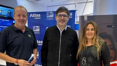  FilmSuez y Digicine presentaron la avant premiere de Solo fanáticos en Atlas Alcorta