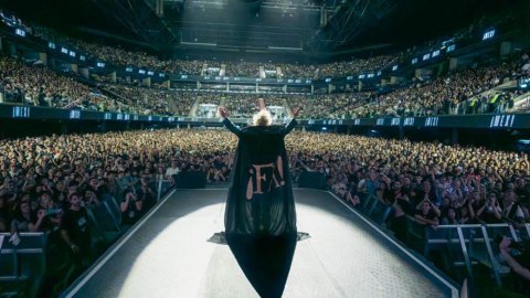 La Gran Fiesta ¡FA! con Mex Urtizberea en el Movistar Arena ya está disponible en YouTube