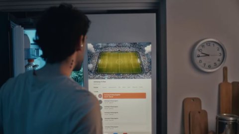 “Donde hay un fan, AI fútbol”, Samsung acompaña la emoción, las cábalas y la pasión de cada hincha