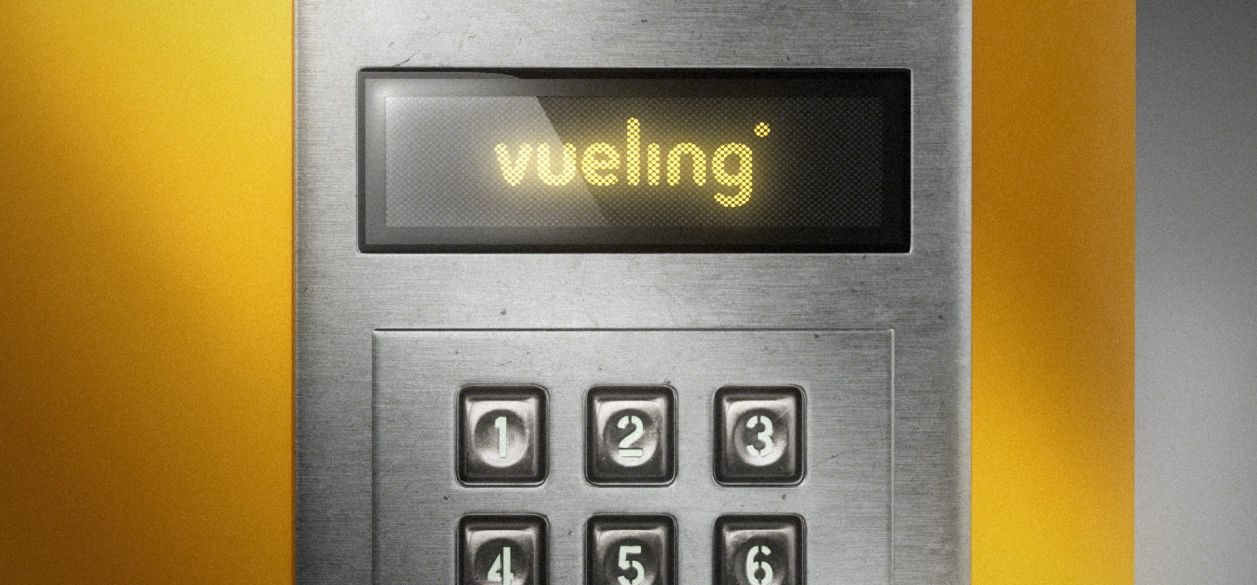 Vueling esconde códigos de descuento en fragmentos de la leyenda de Sant Jordi repartidos por Barcelona
