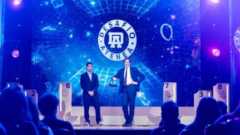Pearson se suma al Desafío Atenea de la mano de Kocawa y Olga