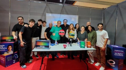 Génesis de un Futuro Digital se presenta en la 50 Feria Internacional del Libro de Buenos Aires