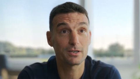 Colapinto y Scaloni se unen en la nueva campaña de Mercado Libre