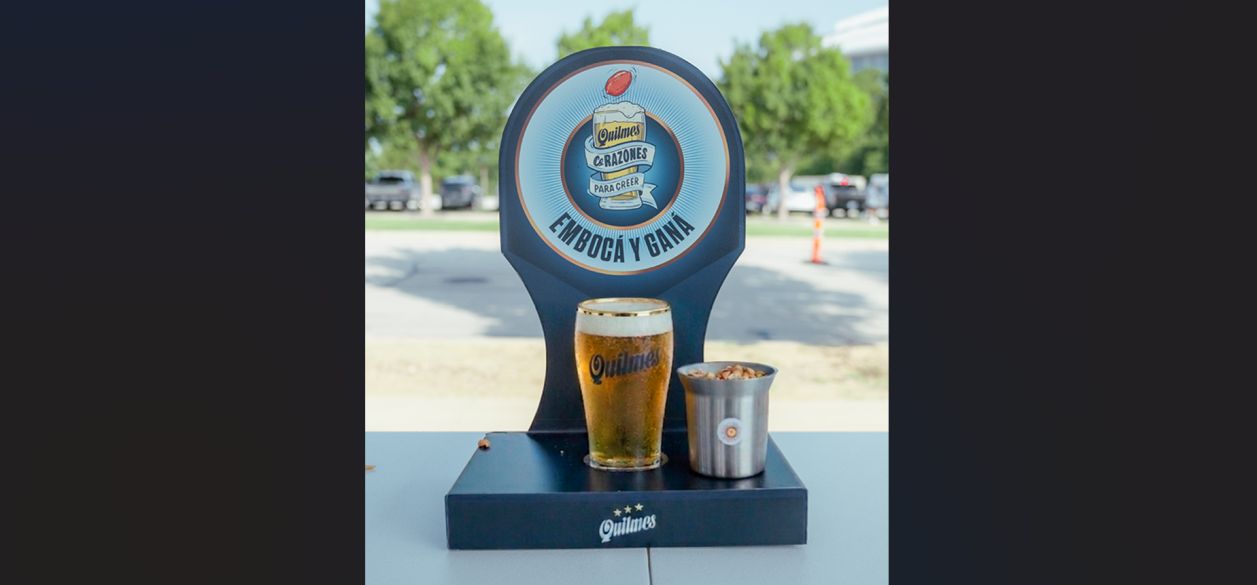 El desafío viral de Manu Ginóbili llega a los bares: embocar el maní y disfrutar cerveza gratis para alentar a Argentina