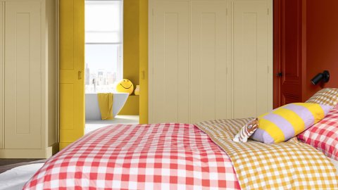 Alba impulsa la tendencia de sumar color en puertas y ventanas para transformar los ambientes