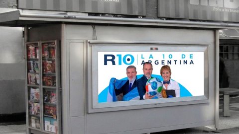 Con una campaña de vía pública, Radio 10 acompaña a la Selección durante la Copa del Mundo. 