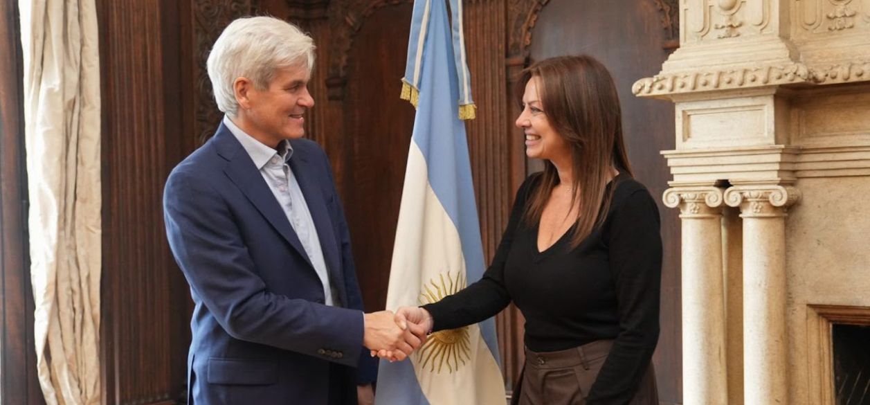 NESTLÉ y el Ministerio de Capital Humano firman una alianza para capacitar a jóvenes argentinos