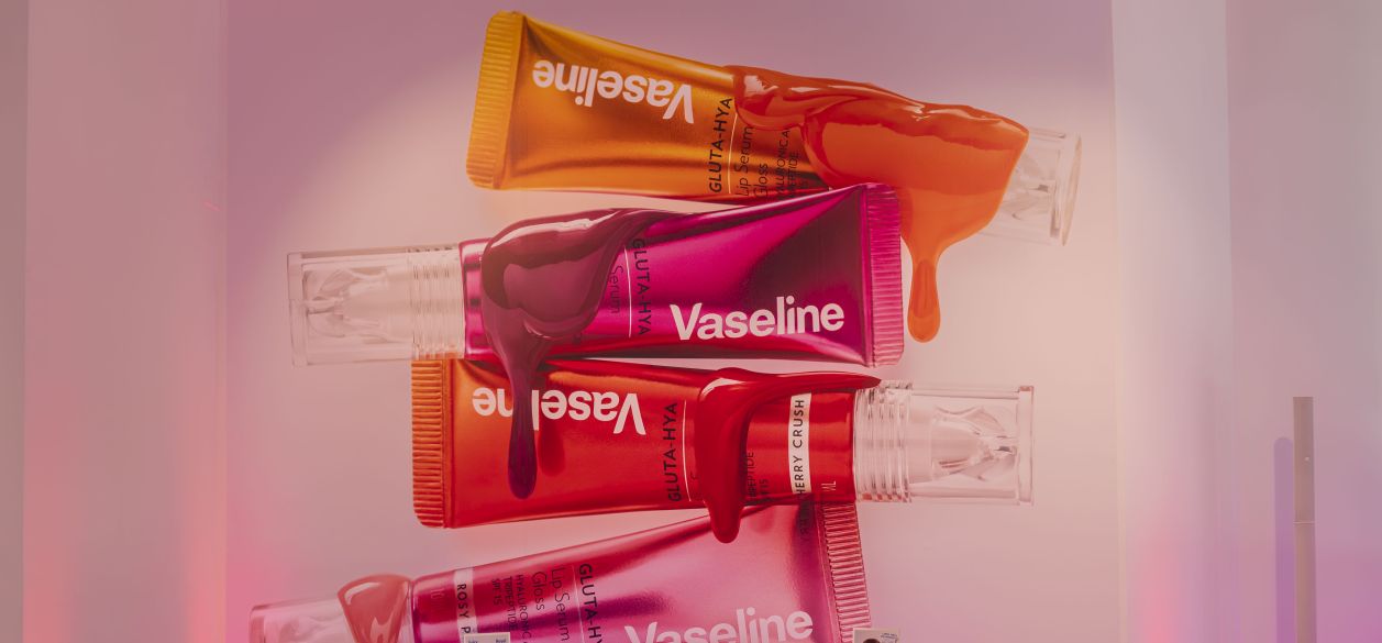 Cómo Vaseline convirtió un lanzamiento de producto en un ecosistema 360º de experiencia, retail e influencia