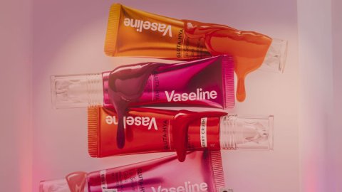 Cómo Vaseline convirtió un lanzamiento de producto en un ecosistema 360º de experiencia, retail e influencia