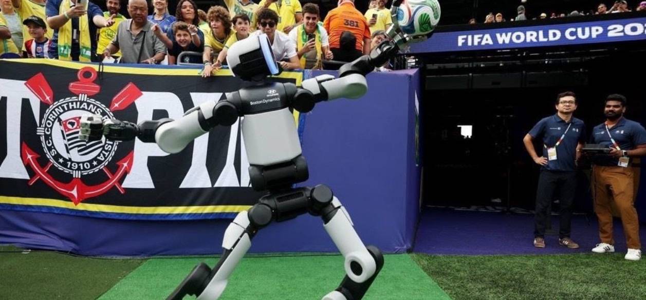 La robótica llegó al Mundial: Hyundai presentó a Atlas durante el entretiempo