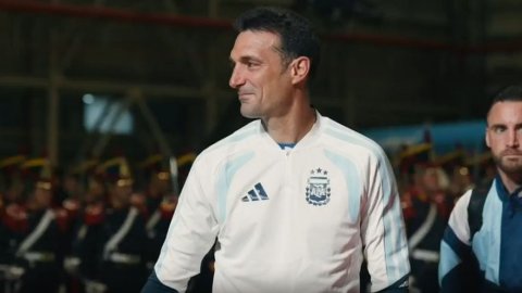 Smiles Motion acompañó la recepción de la Selección Argentina en el hangar de Aerolíneas Argentinas