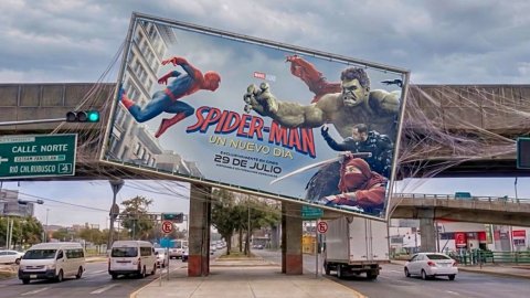 Spider-Man invade las calles de Ciudad de México con una campaña OOH