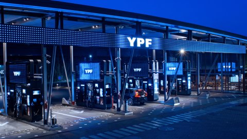 “Donde se encuentra la calidad” la nueva campaña de YPF y VML Argentina
