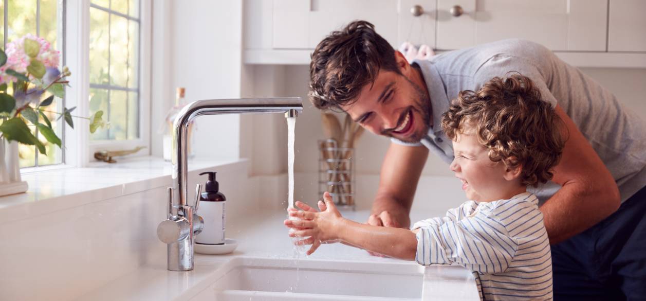 Seis consejos de Amanco Wavin para hablar con los niños sobre la importancia del cuidado del agua